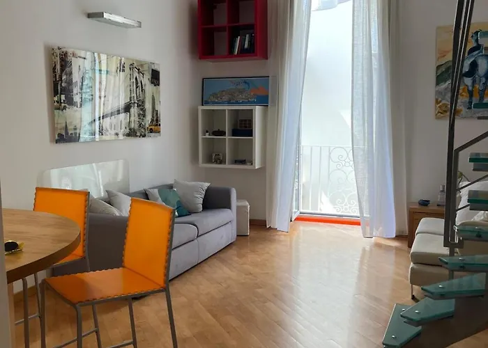Napolina House - Chiaia